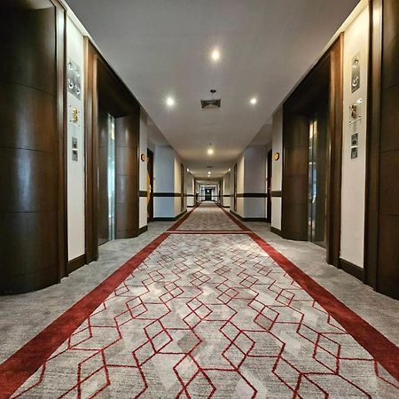 Zenith Sukhumvit Hotel Bangkok Exterior photo