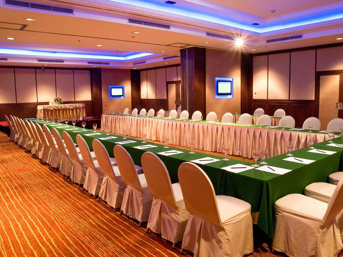 Zenith Sukhumvit Hotel Bangkok Exterior photo